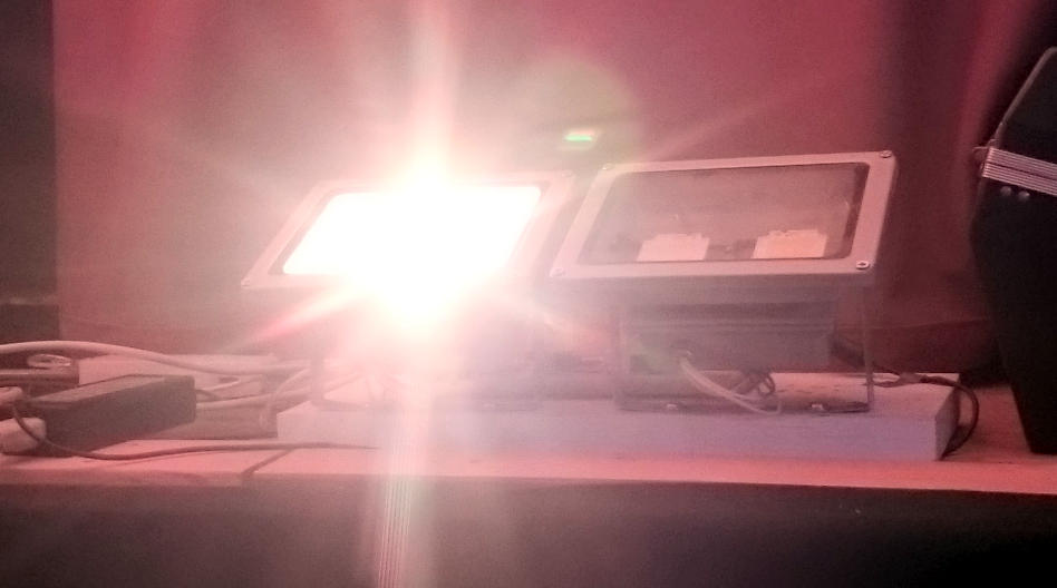 flooddoor_flooddoor.mgmt.realraum.at.jpg flooddoor_flooddoor.mgmt.realraum.at.jpg